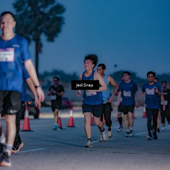 Runner Photo 7517334