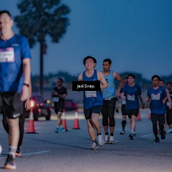 Runner Photo 7517336