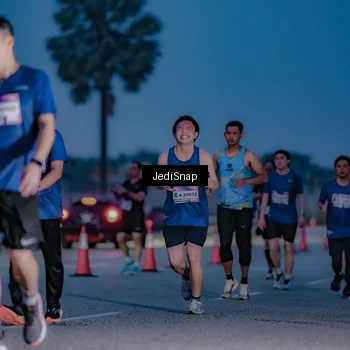 Runner Photo 7517347