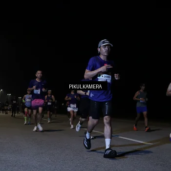 Runner Photo 7517349
