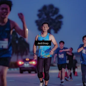 Runner Photo 7517351