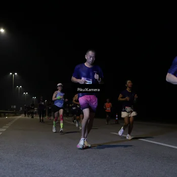 Runner Photo 7517360