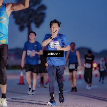 Runner Photo 7517365