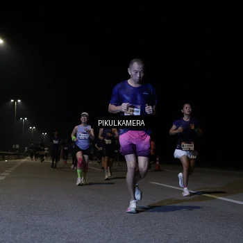 Runner Photo 7517366