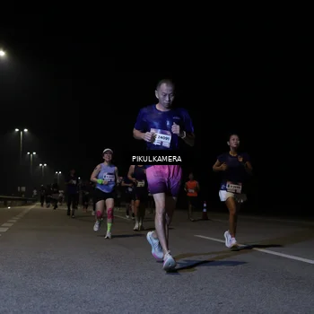 Runner Photo 7517369