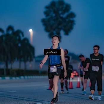 Runner Photo 7517372