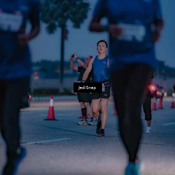 Runner Photo 7517373