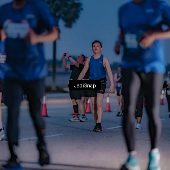 Runner Photo 7517375