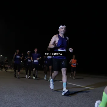 Runner Photo 7517376
