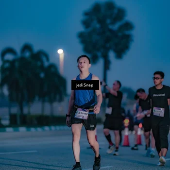 Runner Photo 7517382