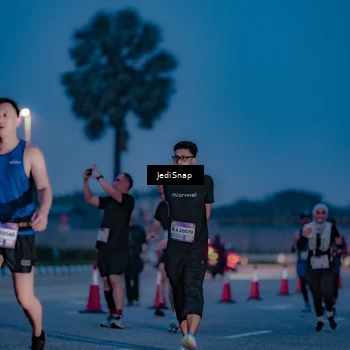 Runner Photo 7517383