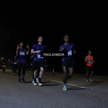 Runner Photo 7517391