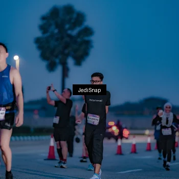 Runner Photo 7517392