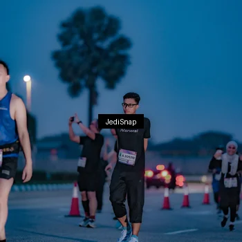 Runner Photo 7517395