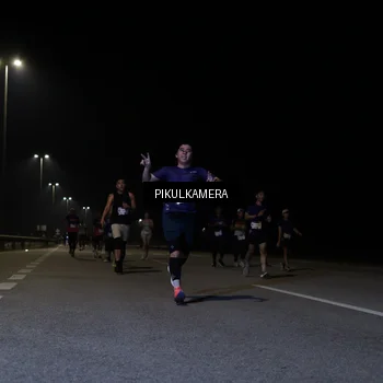 Runner Photo 7517408