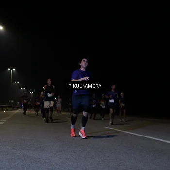 Runner Photo 7517419