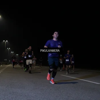 Runner Photo 7517420