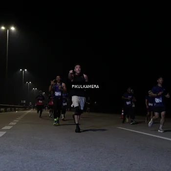 Runner Photo 7517423