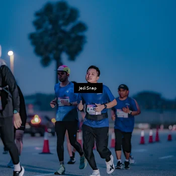 Runner Photo 7517425