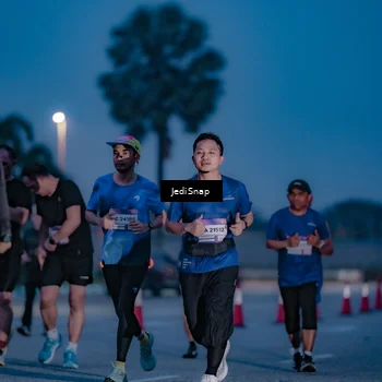 Runner Photo 7517433