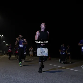Runner Photo 7517442