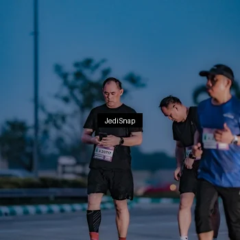 Runner Photo 7517450