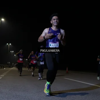 Runner Photo 7517453