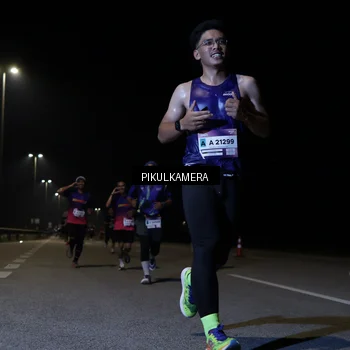Runner Photo 7517455