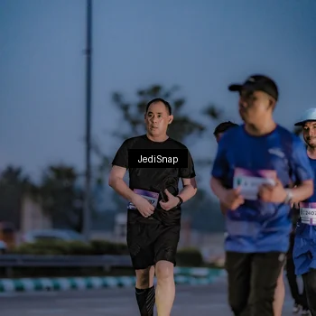 Runner Photo 7517458
