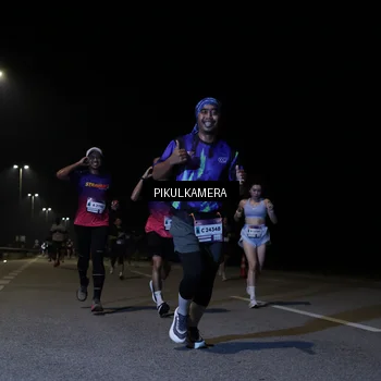 Runner Photo 7517463