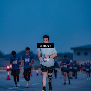 Runner Photo 7517473