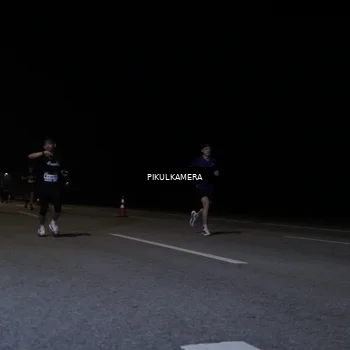 Runner Photo 7517484