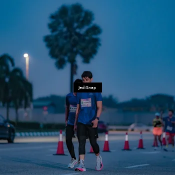 Runner Photo 7517487