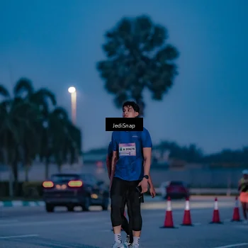 Runner Photo 7517493