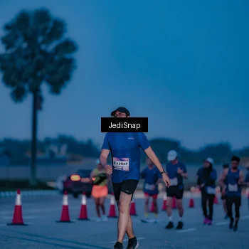 Runner Photo 7517514