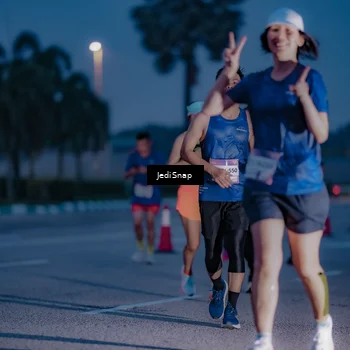 Runner Photo 7517537
