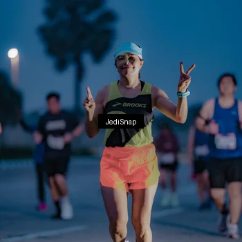 Runner Photo 7517556