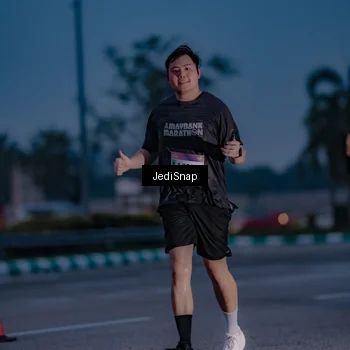 Runner Photo 7517588