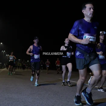 Runner Photo 7517590