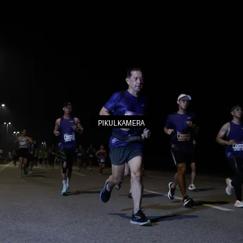 Runner Photo 7517591