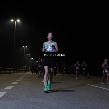 Runner Photo 7517605