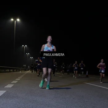 Runner Photo 7517607
