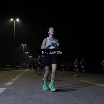 Runner Photo 7517614
