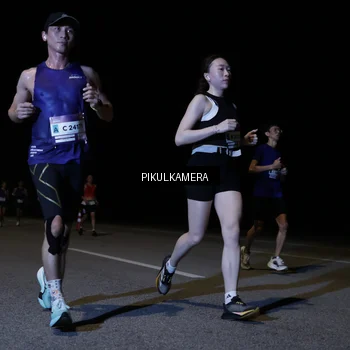Runner Photo 7517615