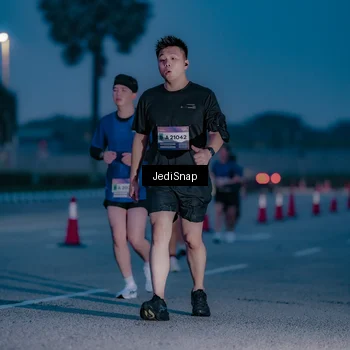 Runner Photo 7517621