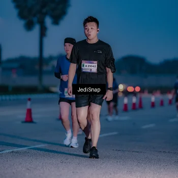 Runner Photo 7517624