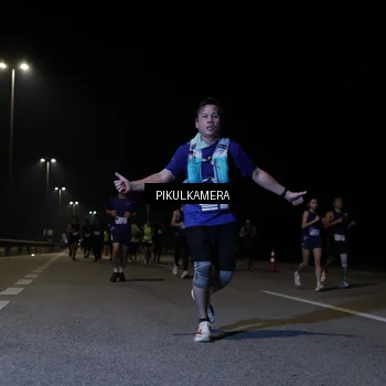 Runner Photo 7517625