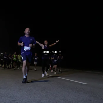 Runner Photo 7517650
