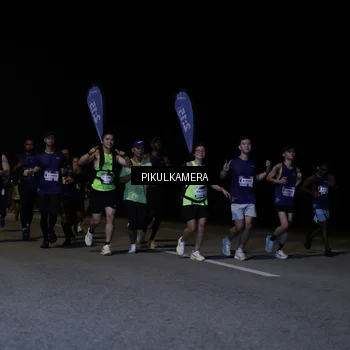 Runner Photo 7517665