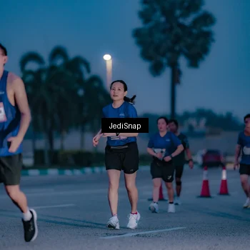 Runner Photo 7517667